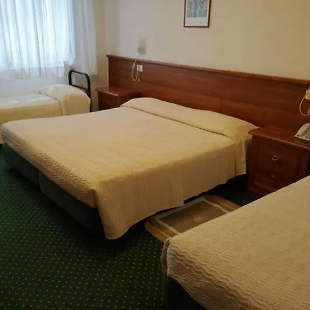 Mantegna Otel 3*