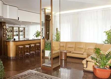Mantegna Otel 3*